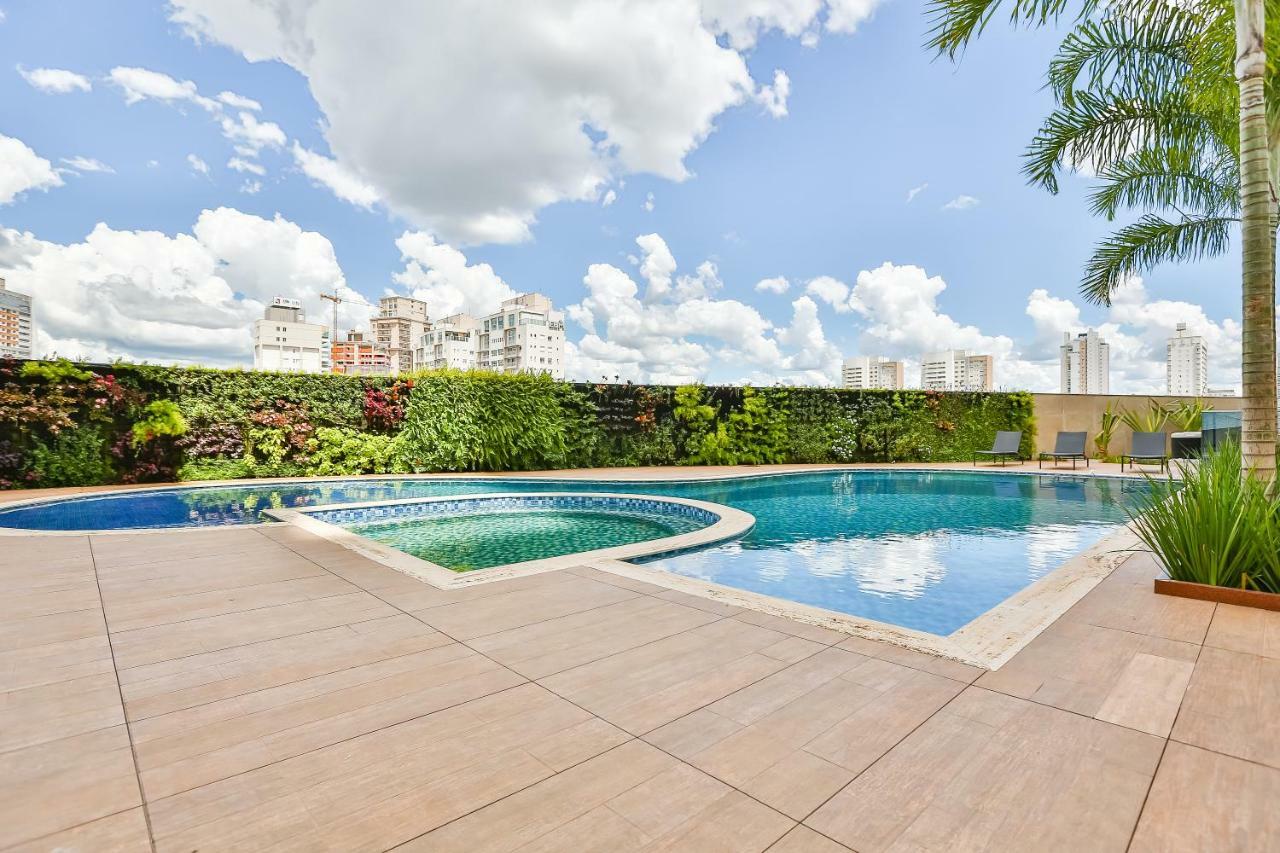 Transamerica Collection 고이아니아 외부 사진 A swimming pool in a condominium in São Paulo, Brazil
